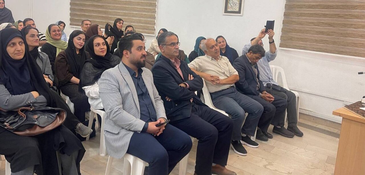 کارگاه آموزشی «فوریت‌های پزشکی و کمک‌های اولیه ویژه ناشنوایان» در کتابخانه شهیدان نجاریان بابل