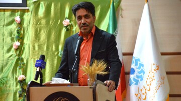برگزاری محفل ادبی "روز شعر و ادب فارسی" در کرمانشاه
