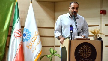 برگزاری محفل ادبی "روز شعر و ادب فارسی" در کرمانشاه