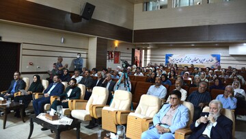 برگزاری محفل ادبی "روز شعر و ادب فارسی" در کرمانشاه