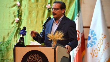 برگزاری محفل ادبی "روز شعر و ادب فارسی" در کرمانشاه