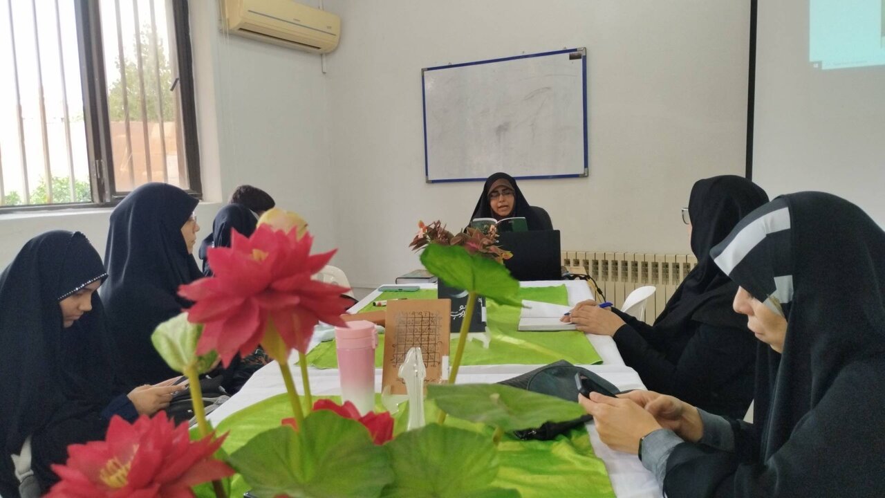نشست‌های فرهنگی با محوریت سیره پیامبر اکرم (ص) در کتابخانه‌های مازندران برگزار شد
