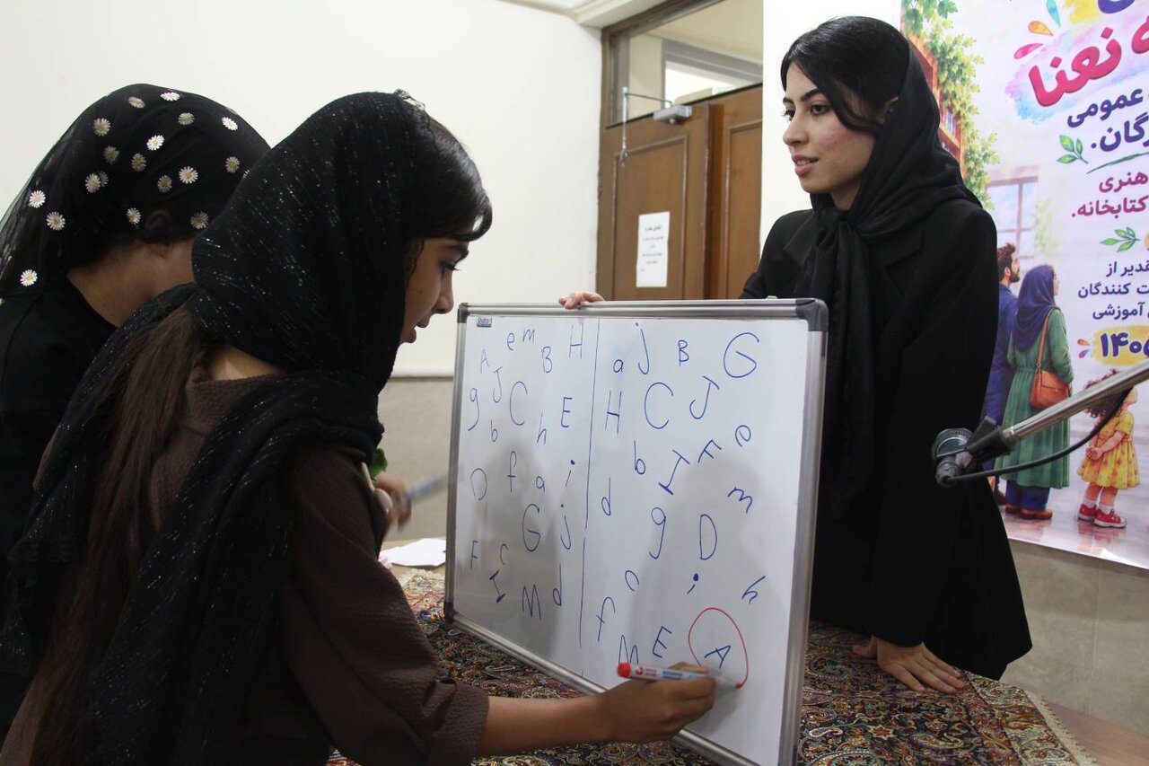 نگارخانه «نعنا»؛ روایت تازه هنر در کتابخانه حافظ گرگان افتتاح شد