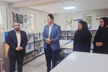 بازدید دستیار دبیرکل از کتابخانه‌های استان ایلام