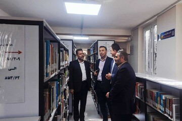 بازدید دستیار دبیرکل از کتابخانه‌های استان ایلام