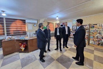 بازدید دستیار دبیرکل از کتابخانه‌های استان ایلام