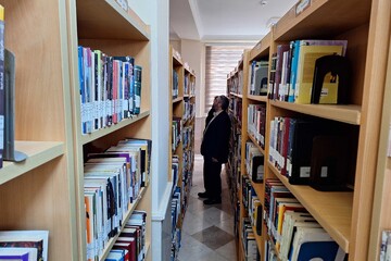 بازدید دستیار دبیرکل از کتابخانه‌های استان ایلام