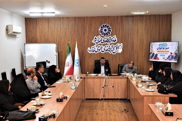 میز نوجوان