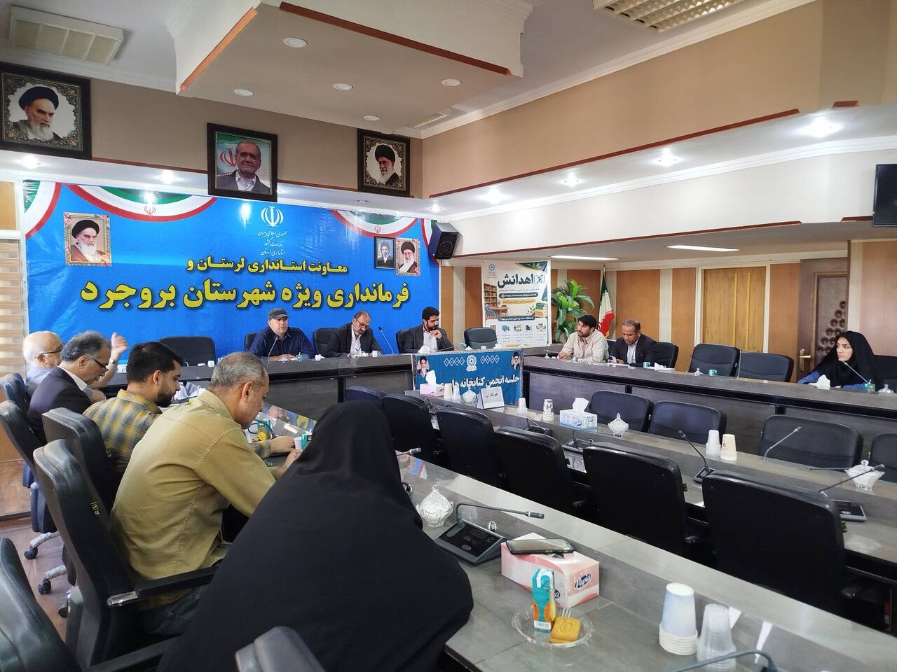 هم‌افزایی فرهنگی در بروجرد؛ کتابخانه‌ها به استقبال هفته دفاع مقدس می‌روند