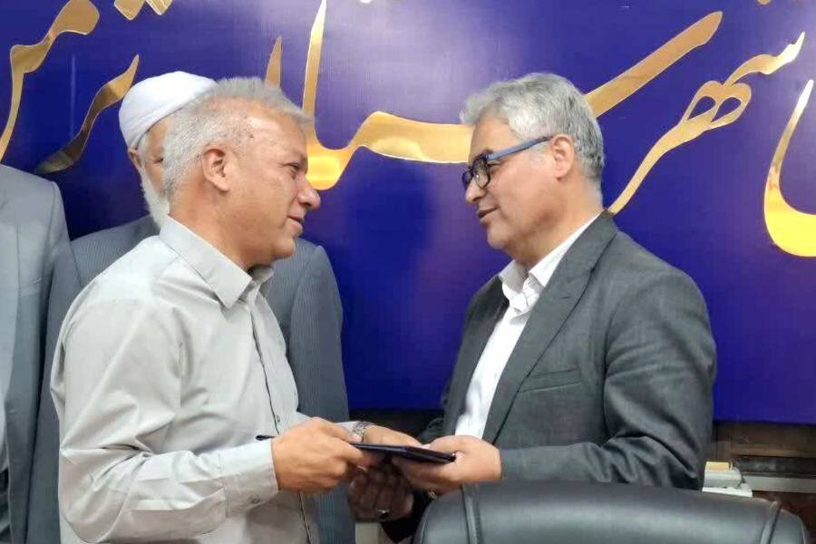 از کتاب «نامها و یادها» اثر فرهاد قربانزاده در ترکمن رونمایی شد