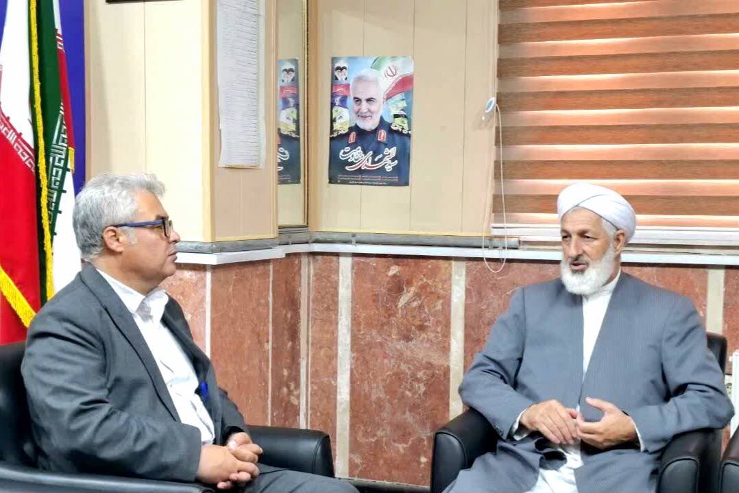 دیدار مدیرکل کتابخانه‌های عمومی گلستان با فرماندار ترکمن
