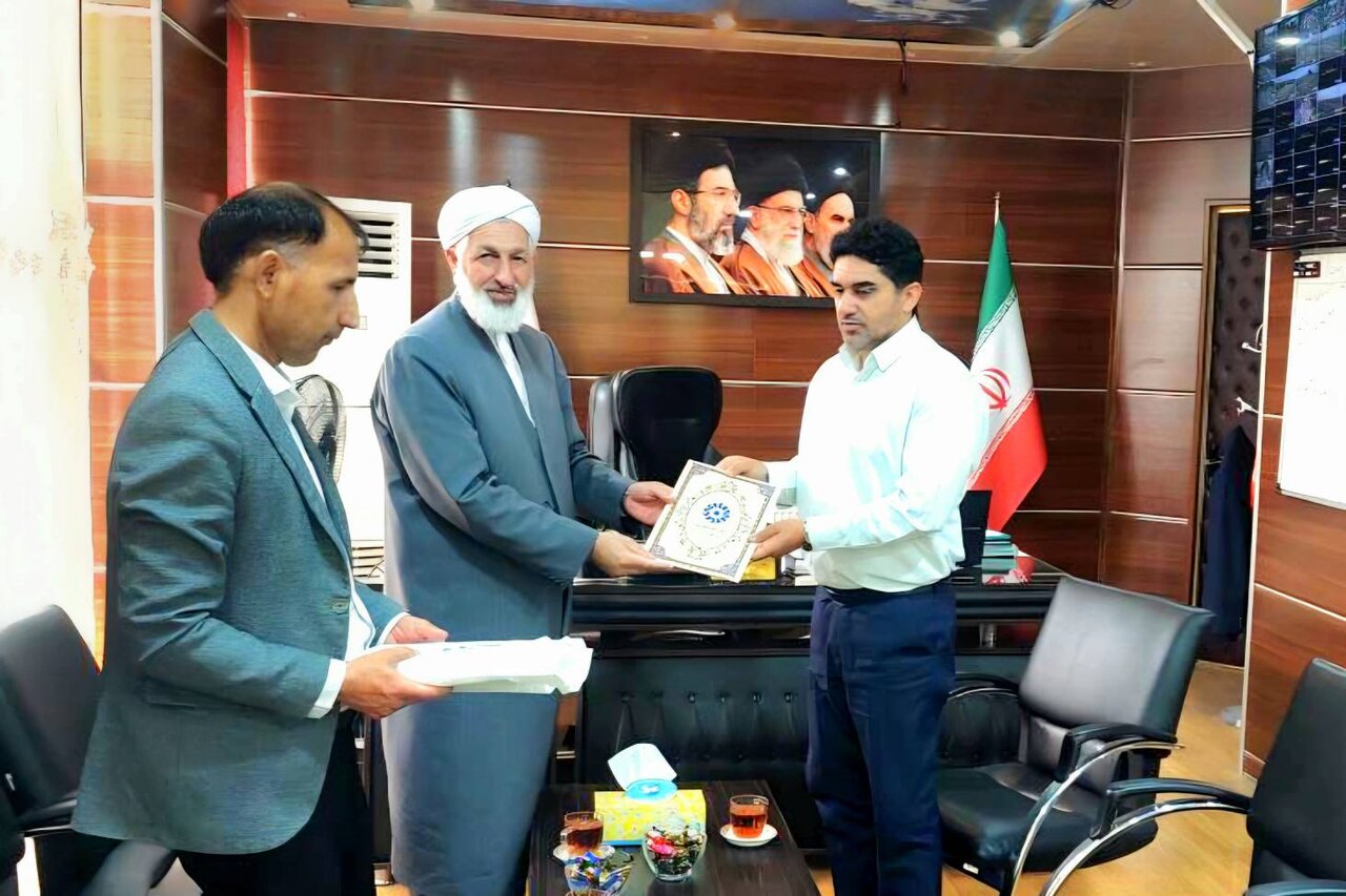 تجلیل مدیرکل کتابخانه‌های عمومی گلستان از حمایت‌های شهردار کلاله از کتاب و کتابخوانی