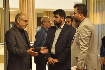بازدید مدیرکل فرهنگ و ارشاد اسلامی استان گیلان از کتابخانه مرکزی رشت