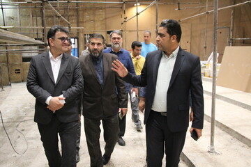 بازدید رئیس مجمع نمایندگان استان مرکزی از کتابخانه مرکزی اراک