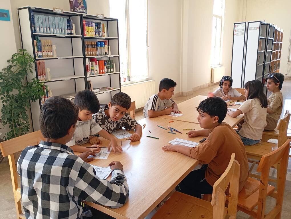 کتابخانه‌های کرمانشاه؛ عرصه‌ای برای آموزش، مشارکت و ترویج مطالعه