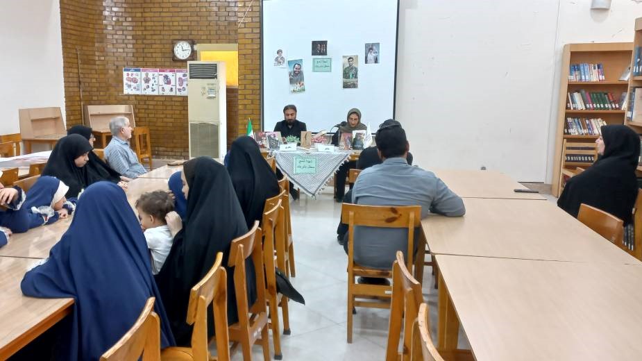 آیین «تجلیل از شکوه ایثار و کلام حماسی» با تکریم از خانواده شهید صالح‌مقدم