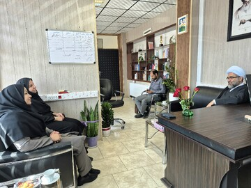 دیدار مدیرکل کتابخانه‌های عمومی کردستان با مسئول حوزه نمایندگی ولی‌فقیه در سپاه بیت‌المقدس استان