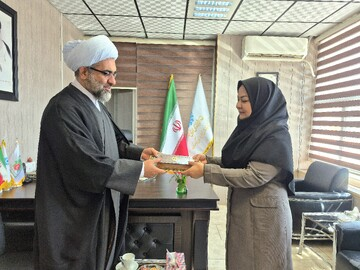 دیدار مدیرکل کتابخانههای عمومی کردستان با مسئول حوزه نمایندگی ولیفقیه در سپاه بیتالمقدس استان