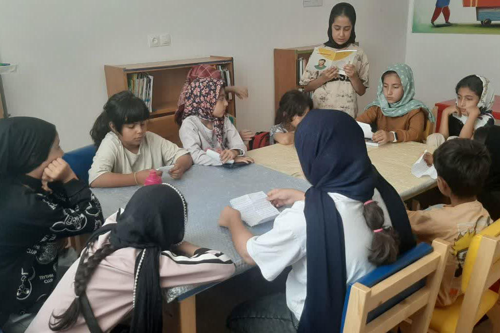 گرامیداشت هفته دفاع مقدس در کتابخانه‌های عمومی استان مرکزی