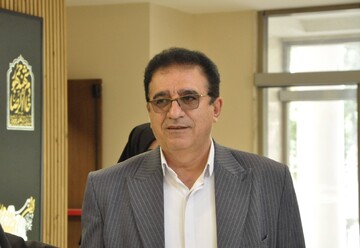 بازدید دبیر شورای فرهنگ عمومی کشور از کتابخانه مرکزی رشت