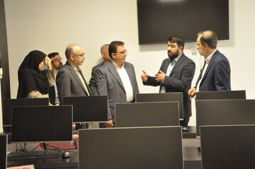 بازدید دبیر شورای فرهنگ عمومی کشور از کتابخانه مرکزی رشت