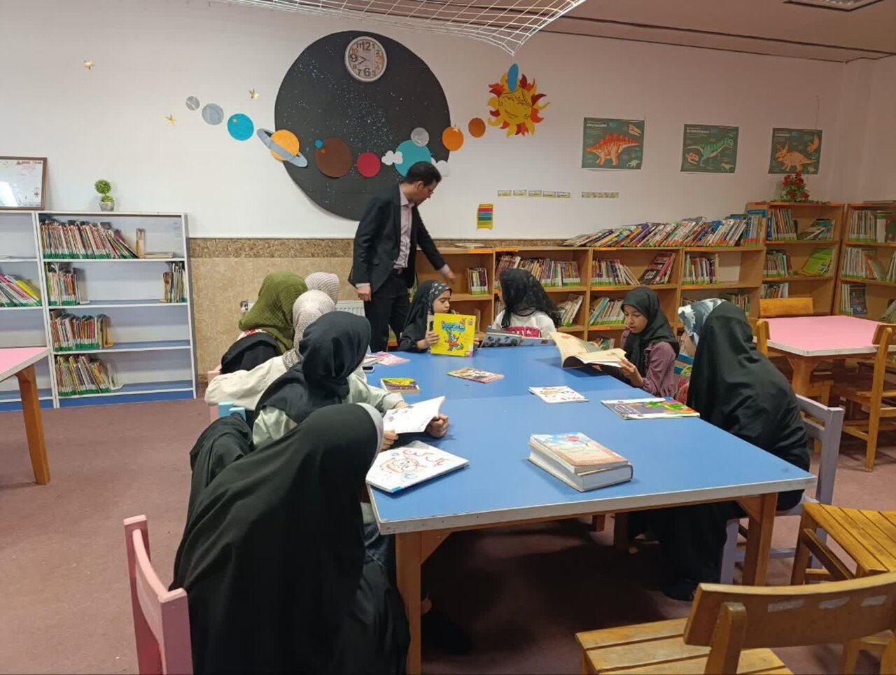 برگزاری کارگاه کتابخوانی و آشنایی با کتابخانه مجتهدالزمان بیدگلی