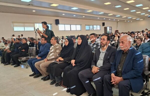 همایش کودک و شاهنامهخوانی در سورشجان برگزار شد