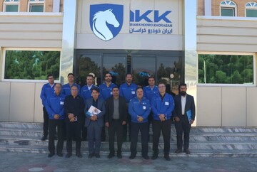 در دیدار مدیرکل کتابخانه‌های عمومی خراسان رضوی با مدیرعامل ایران‌خودرو خراسان