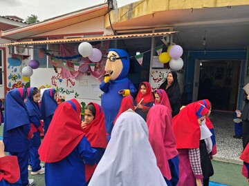 جشن در پناه پرچم در محمودآباد