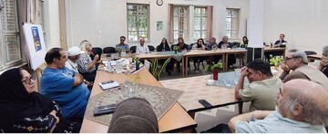 حسین منزوی؛ از نوسازی تغزل تا بازآفرینی غزل معاصر