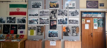 نمایشگاه کتاب و عکس دفاع مقدس