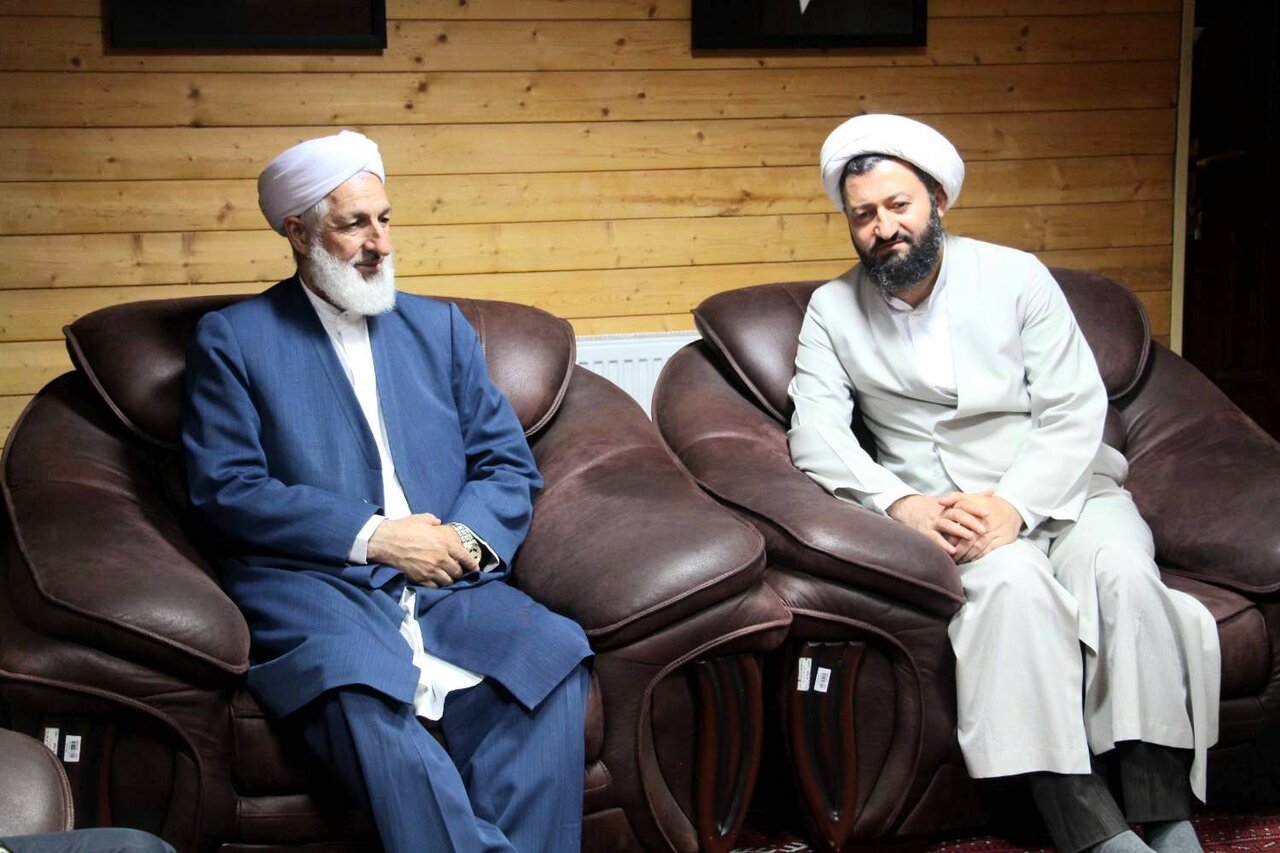 مدیرکل کتابخانه‌های عمومی گلستان با مسئول عقیدتی بنیاد حفظ آثار دیدار کرد