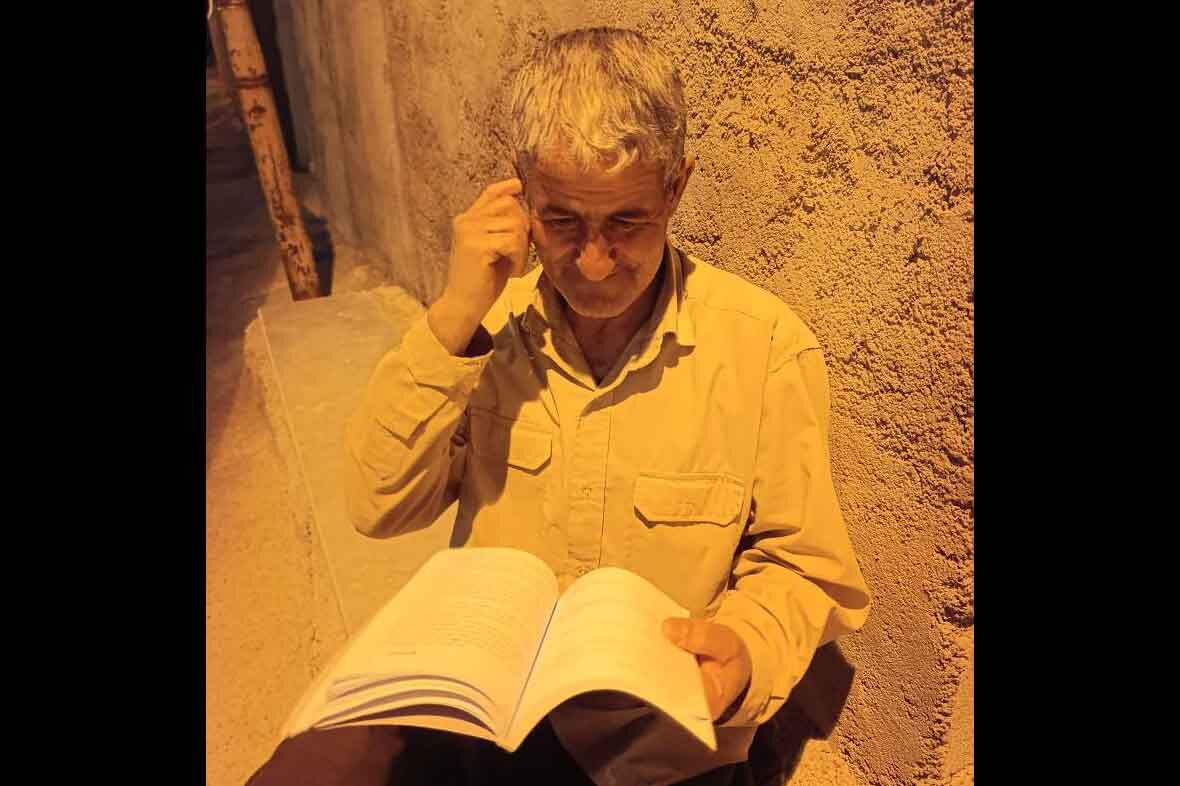 آن سوی سکوت؛ وقتی کتاب مهمان خانه یک مخاطب ناشنوای درهشهری شد
