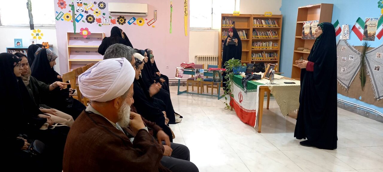&nbsp;ویژه‌برنامه‌های فرهنگی با محوریت ترویج فرهنگ مقاومت در کتابخانه درزیان بهنمیر برگزار شد