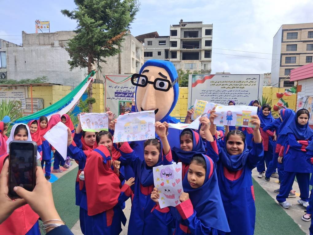جشن «در پناه پرچم» در محمودآباد برگزار شد