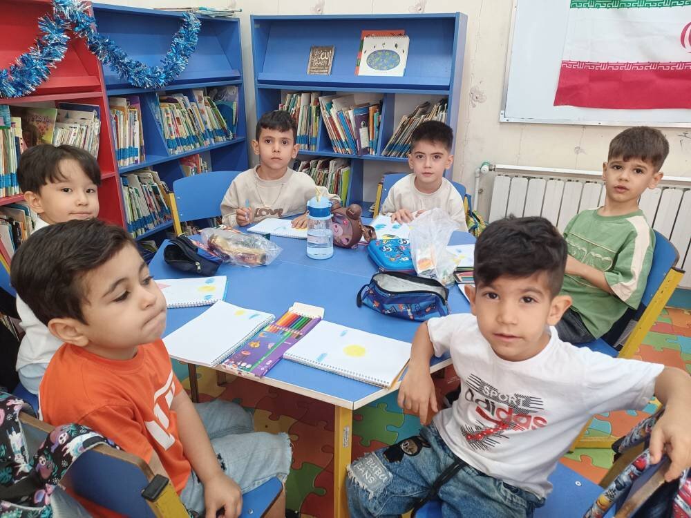 کتابداران روایت دفاع مقدس را به قفسههای کتابخانه آوردند