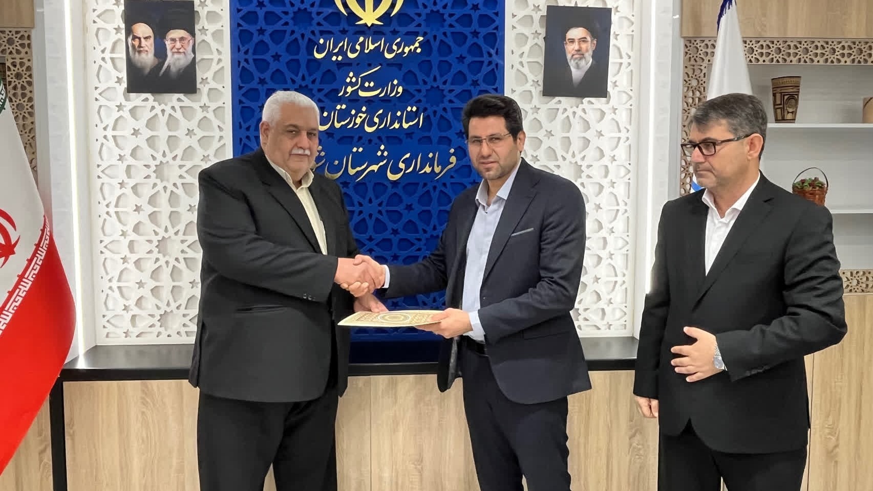 آیین تکریم و معارفه سرپرست اداره کتابخانه‌های عمومی شهرستان شوش برگزار شد