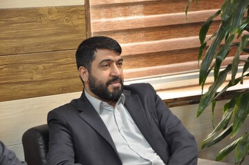 اولین کتابخانه سیار شهرستان رودسر به بهره‌برداری رسید