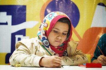 غرفه اداره کل کتابخانه‌های عمومی استان زنجان در دومین شادواره شهروندی
