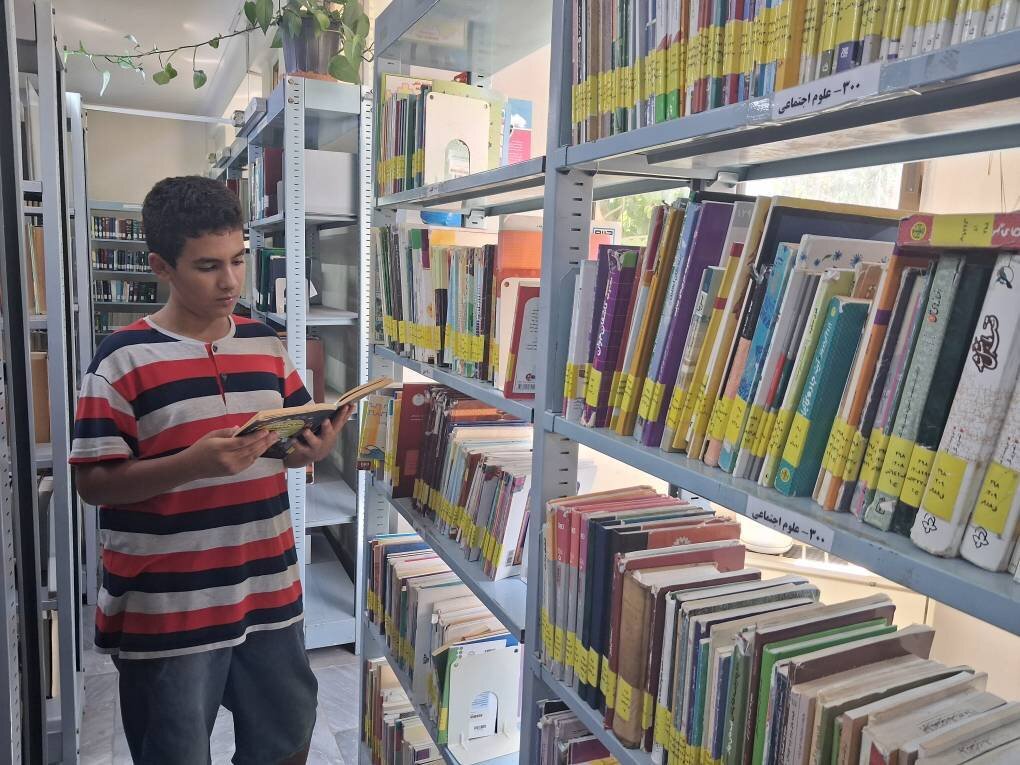 درخشش عضو نوجوان کتابخانه عمومی علامه رفیعی قزوین در مسابقه داستان‌نویسی دکتر سین