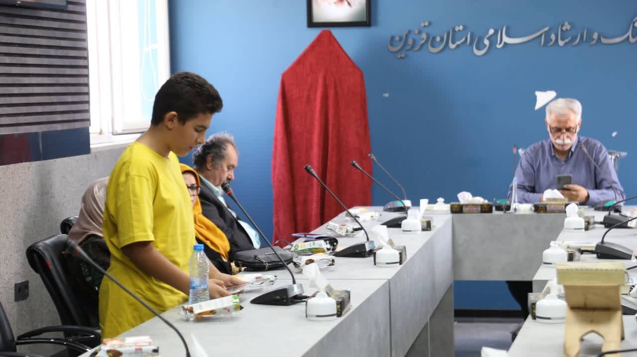 درخشش عضو نوجوان کتابخانه عمومی علامه رفیعی قزوین در مسابقه داستاننویسی دکتر سین