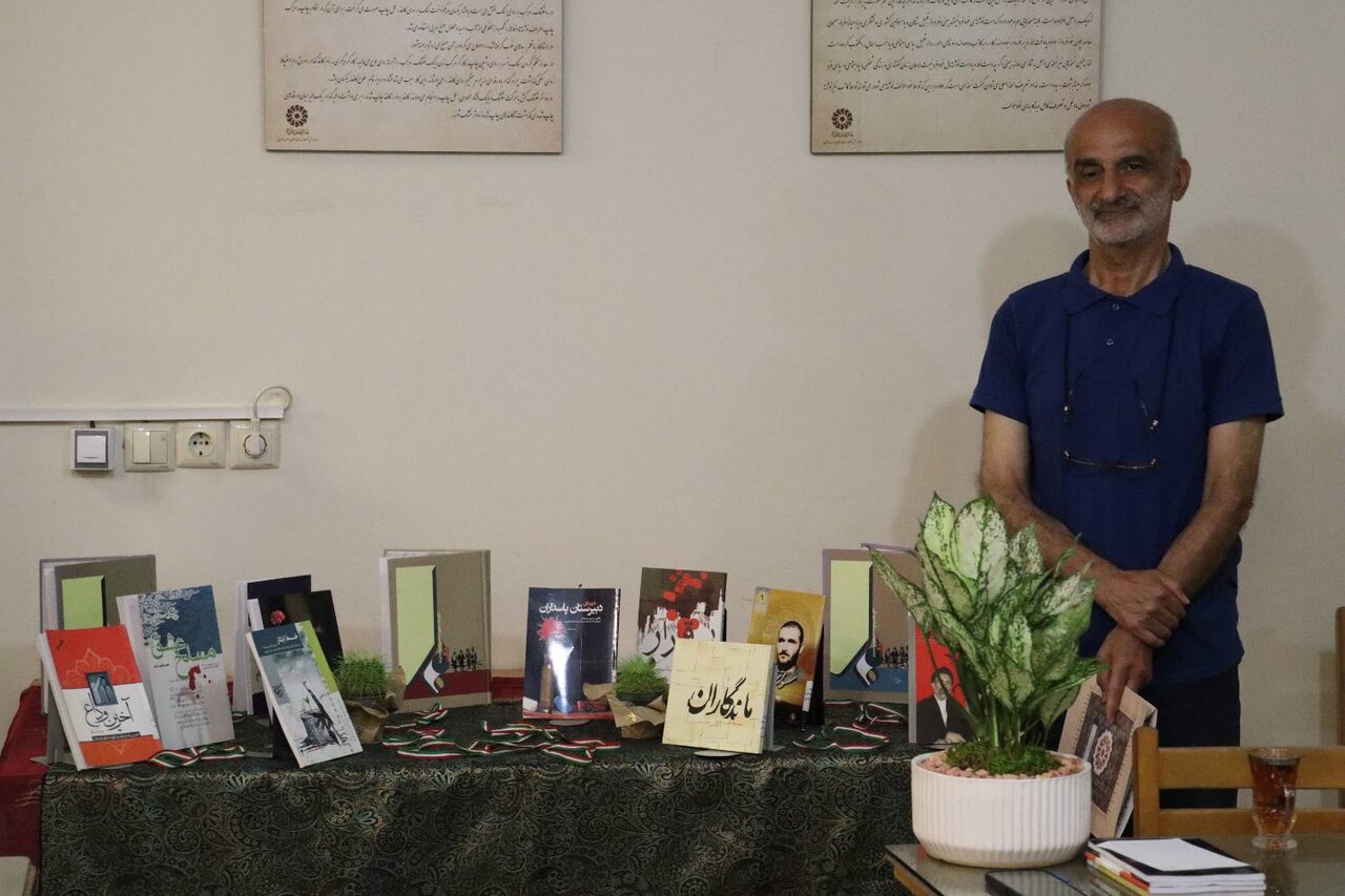 برپایی نمایشگاه آثار حسن شکیب‌زاده در کتابخانه علامه رفیعی قزوین