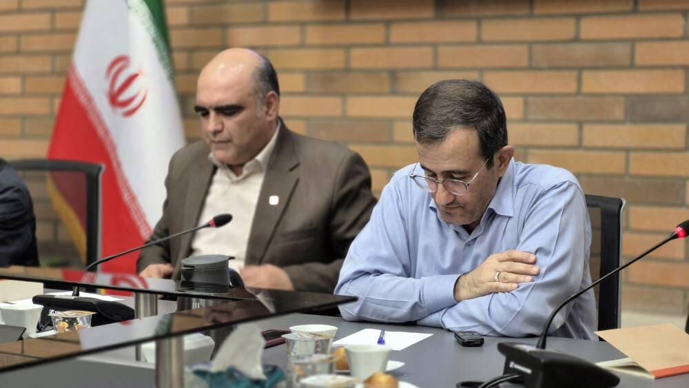 نشست نقد و بررسی کتاب «میریام» برگزار شد