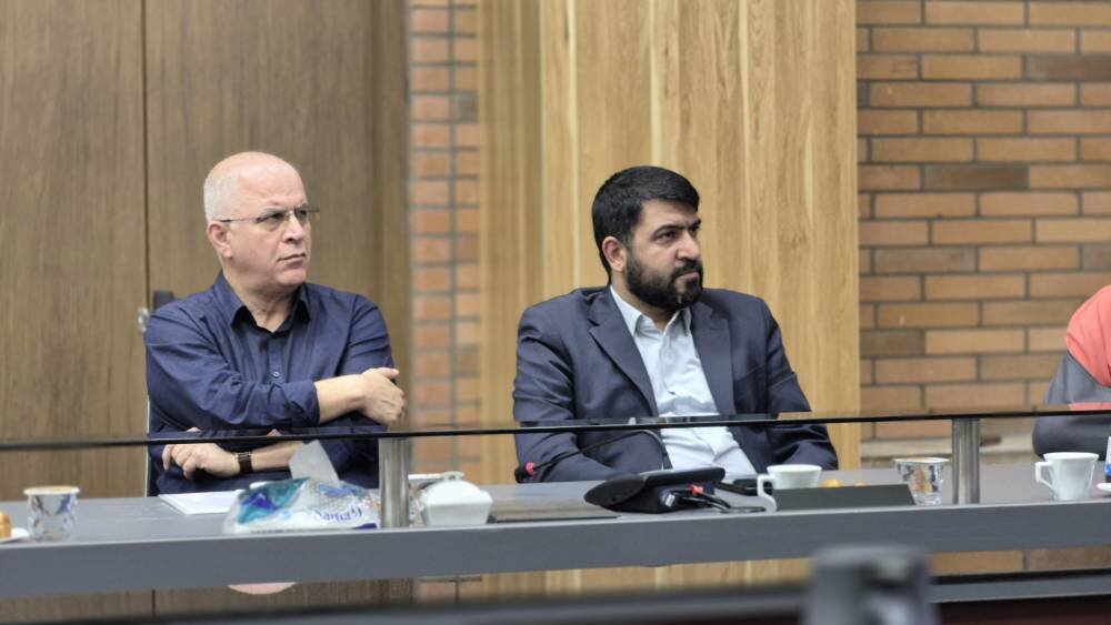 نشست نقد و بررسی کتاب «میریام» برگزار شد