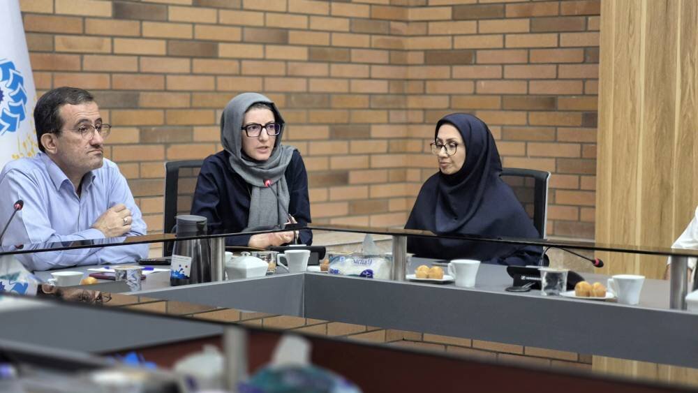 نشست نقد و بررسی کتاب «میریام» برگزار شد