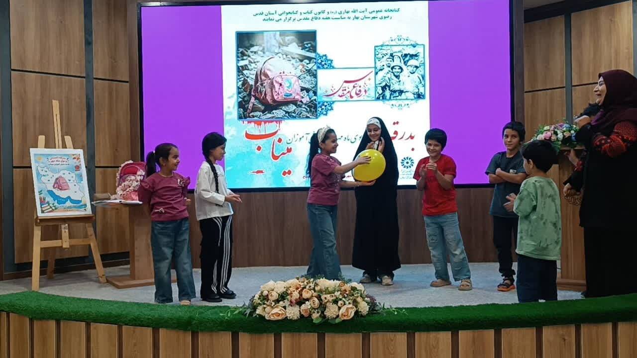 مراسم «بدرقه تابستان و بوی ماه مهر» به یاد دانشآموزان میناب در شهرستان بهار