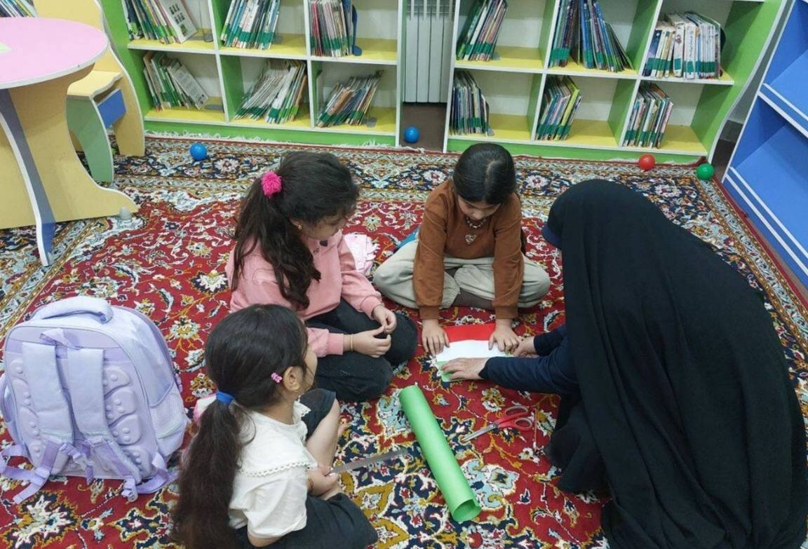 پویش «در پناه پرچم» در کتابخانههای عمومی بابل اجرا شد