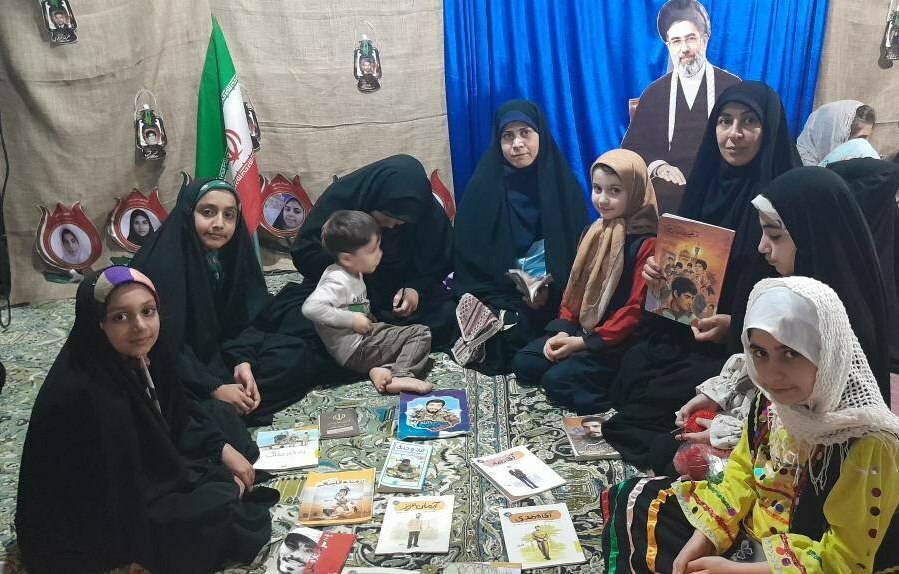 ویژهبرنامه «سه جنگ، یک ایران» در کتابخانههای عمومی نوشهر برگزار شد