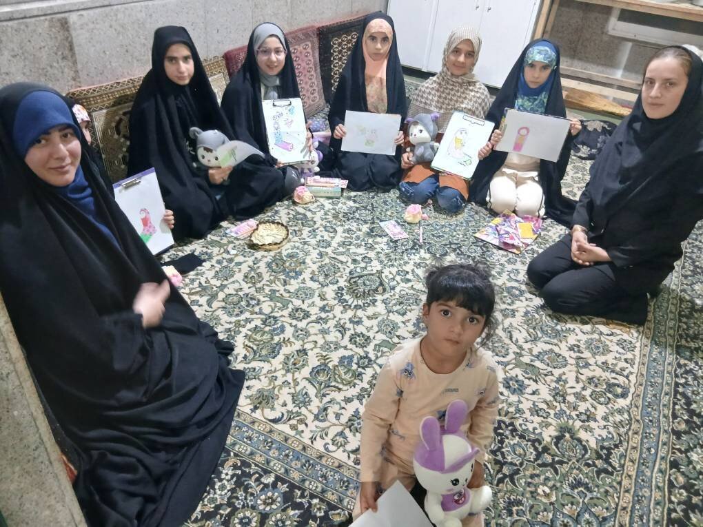 مسابقه نقاشی «دفاع مقدس و نماز» در شهر پول نوشهر برگزار شد