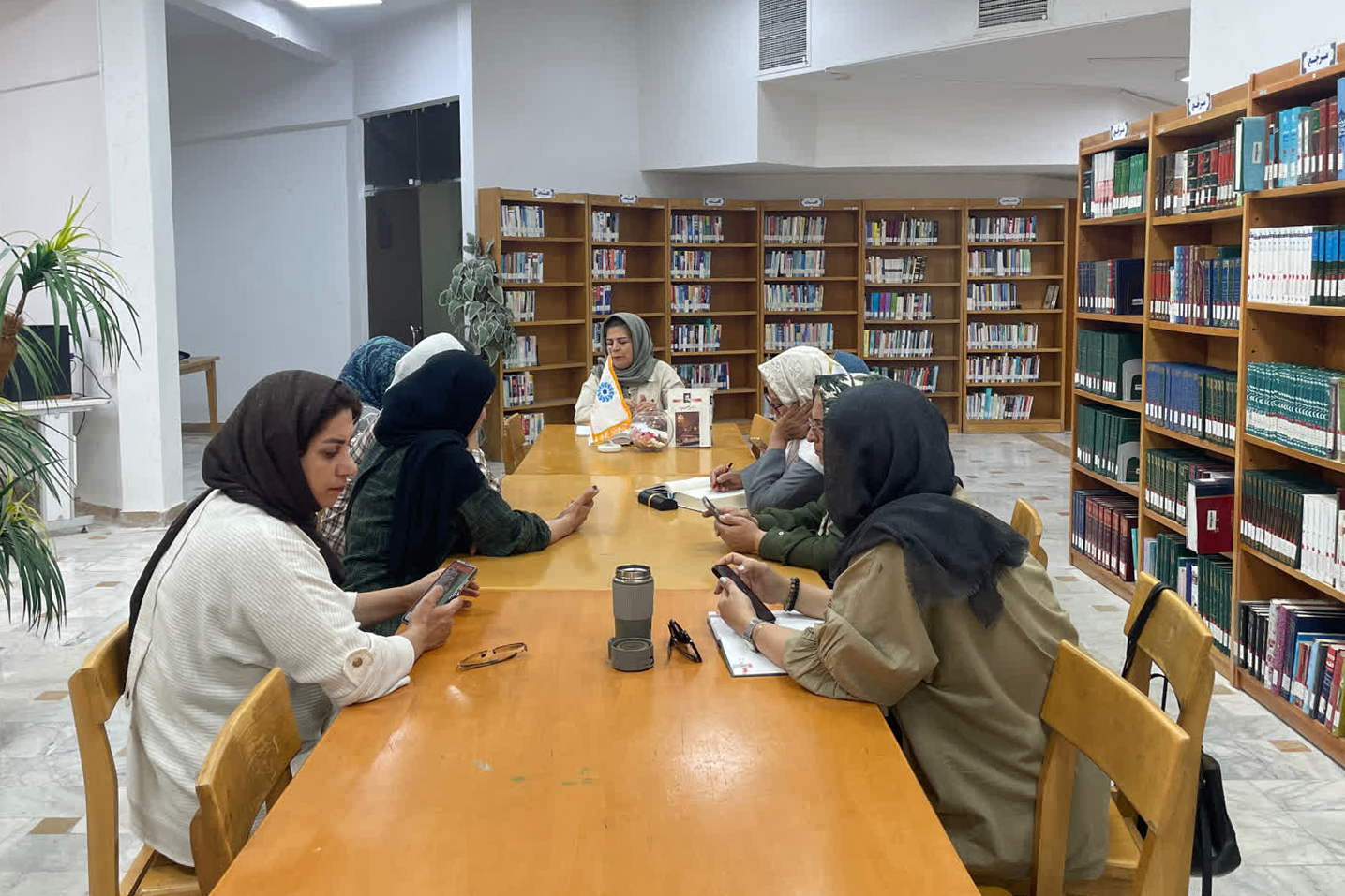 برنامههای فرهنگی آموزشی در کتابخانه حجتالاسلام میرجعفری اراک